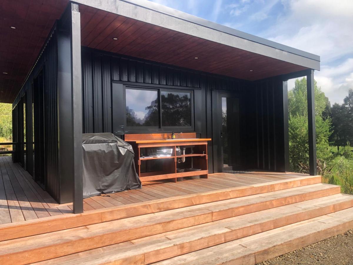 Whakaipo Bay Cabin Retreat Таупо Екстериор снимка