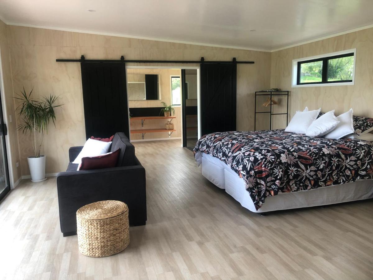 Whakaipo Bay Cabin Retreat Таупо Екстериор снимка