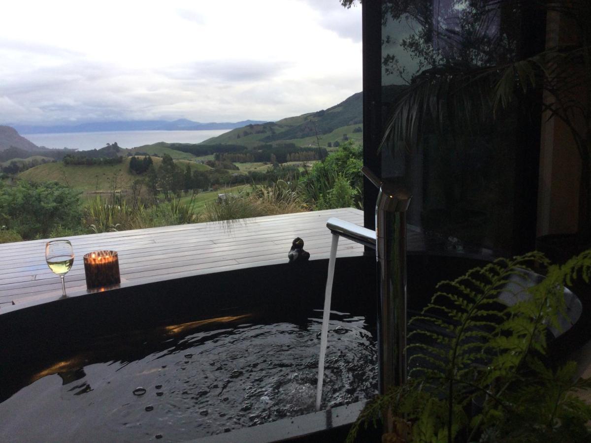 Whakaipo Bay Cabin Retreat Таупо Екстериор снимка